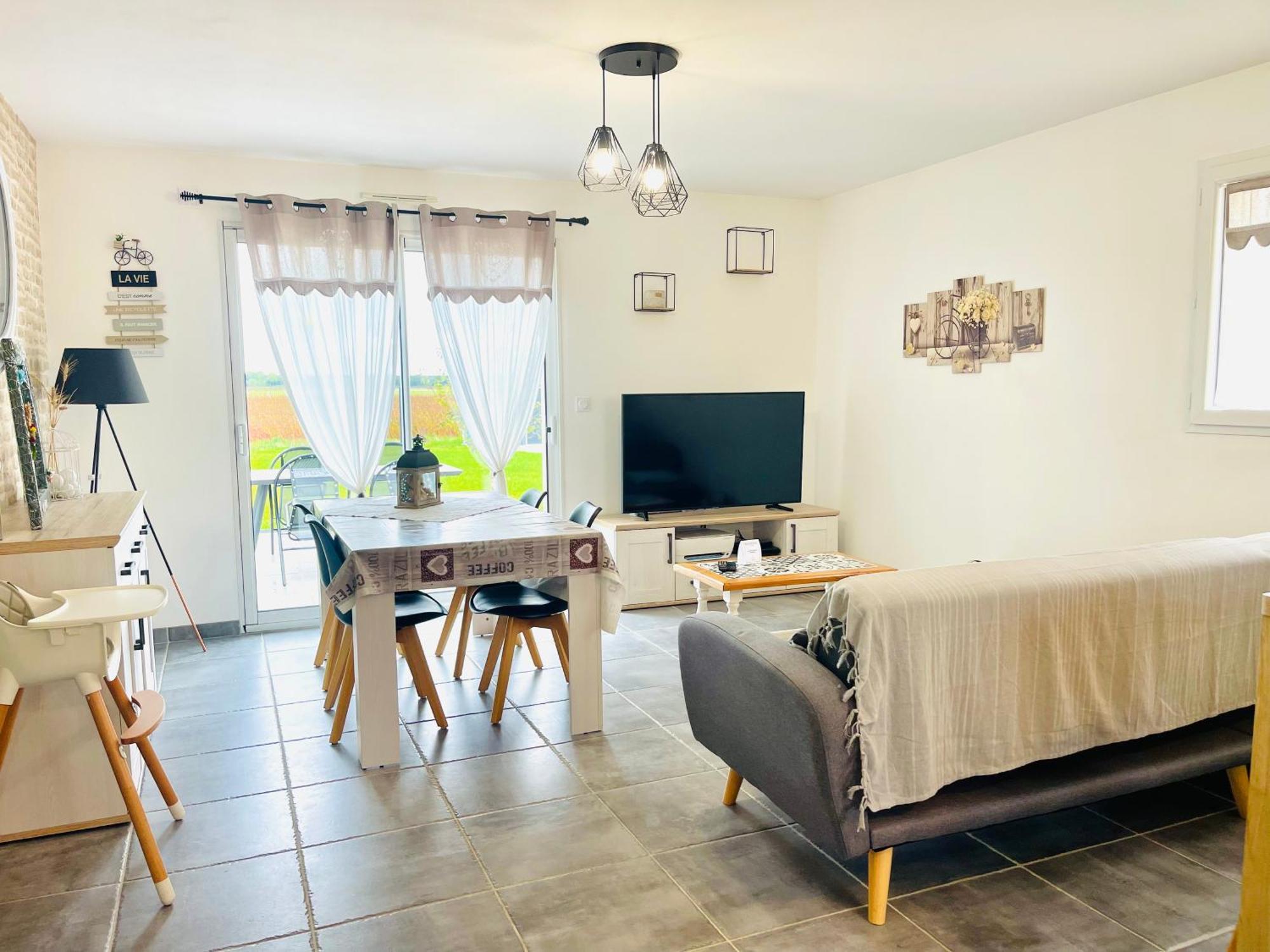 Petite Maison Au Calme Poupry Exteriér fotografie