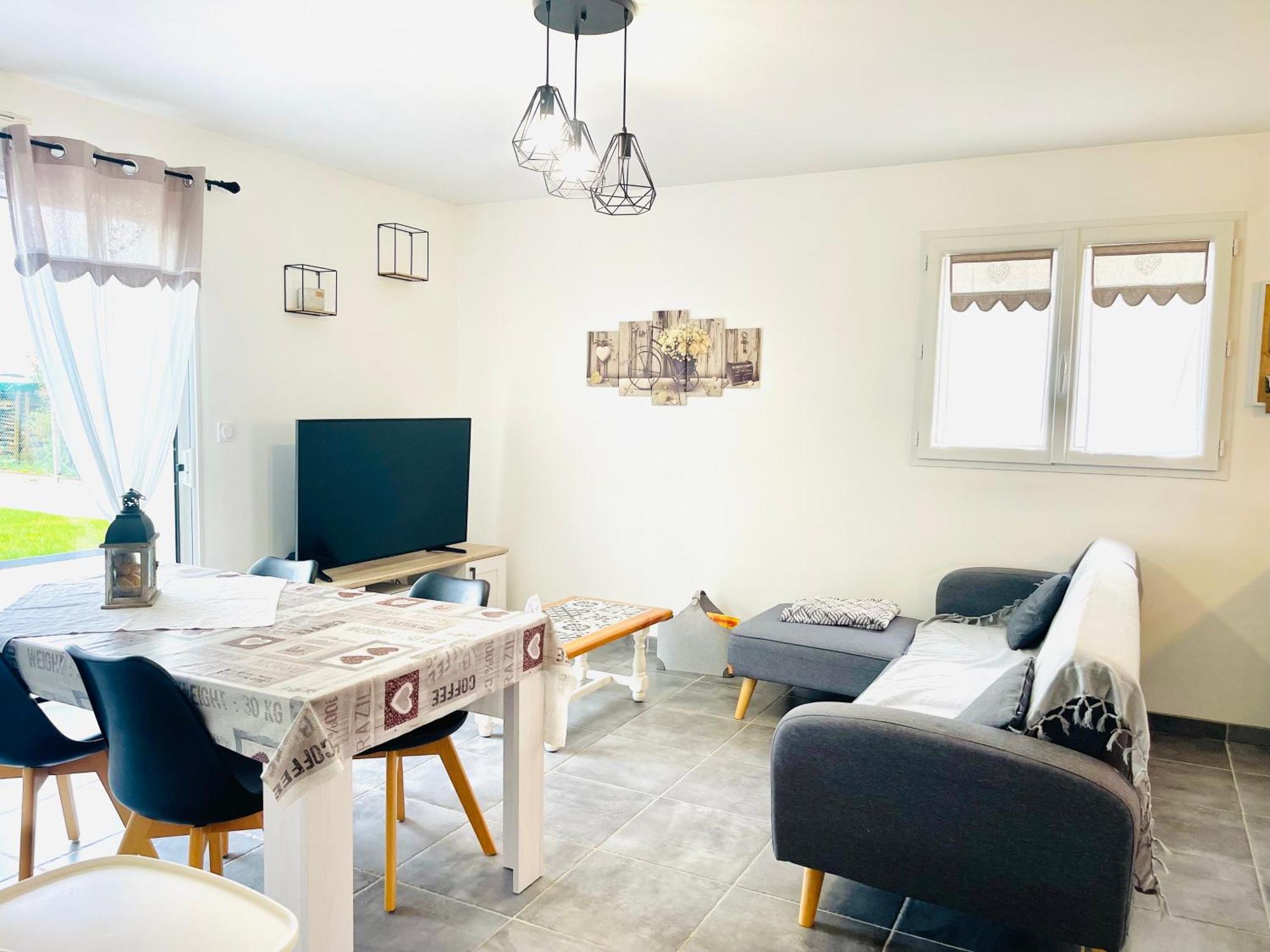 Petite Maison Au Calme Poupry Exteriér fotografie