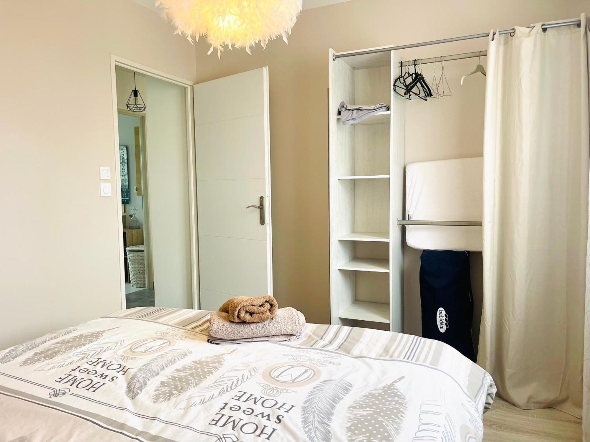 Petite Maison Au Calme Poupry Exteriér fotografie