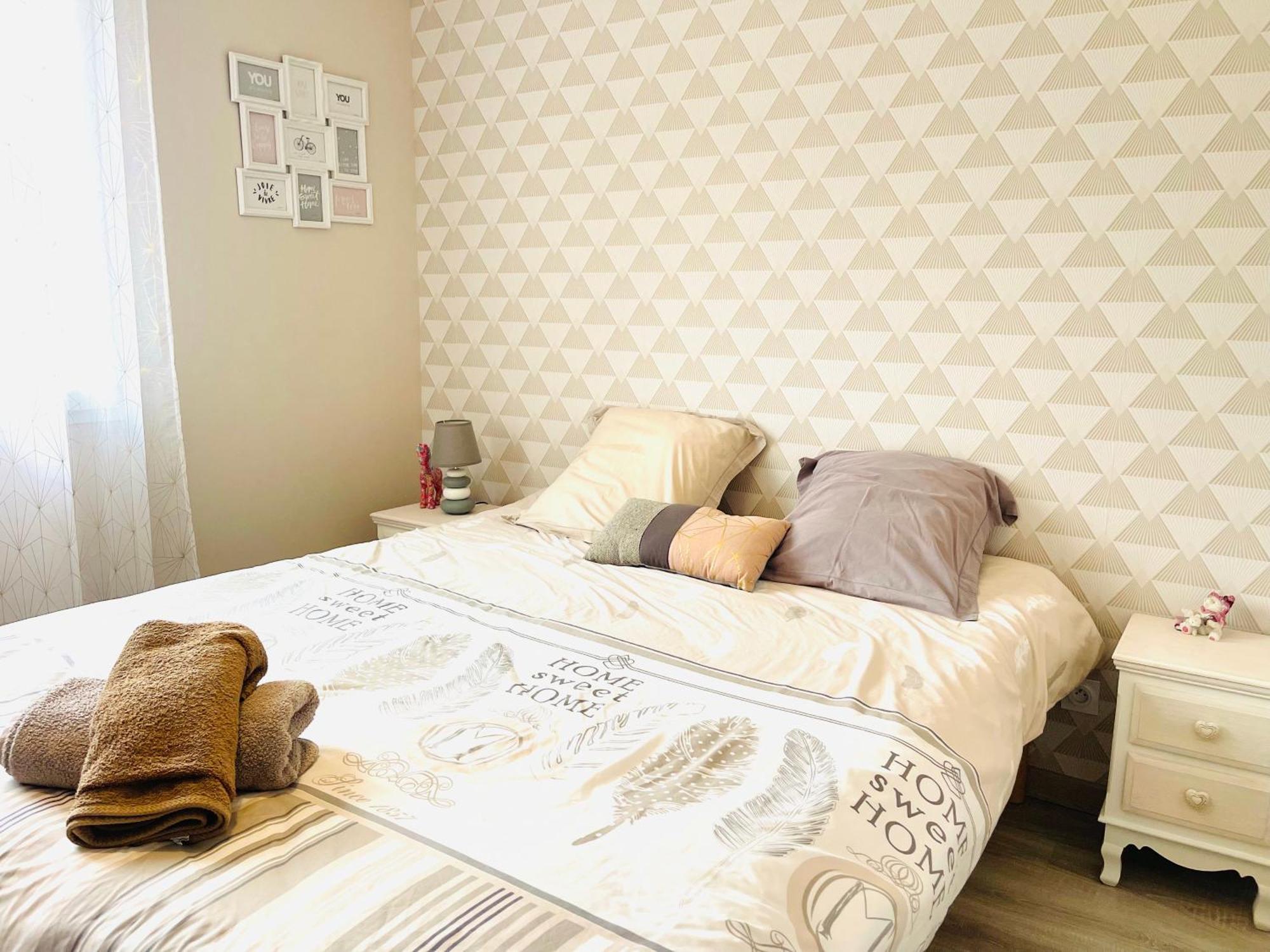 Petite Maison Au Calme Poupry Exteriér fotografie