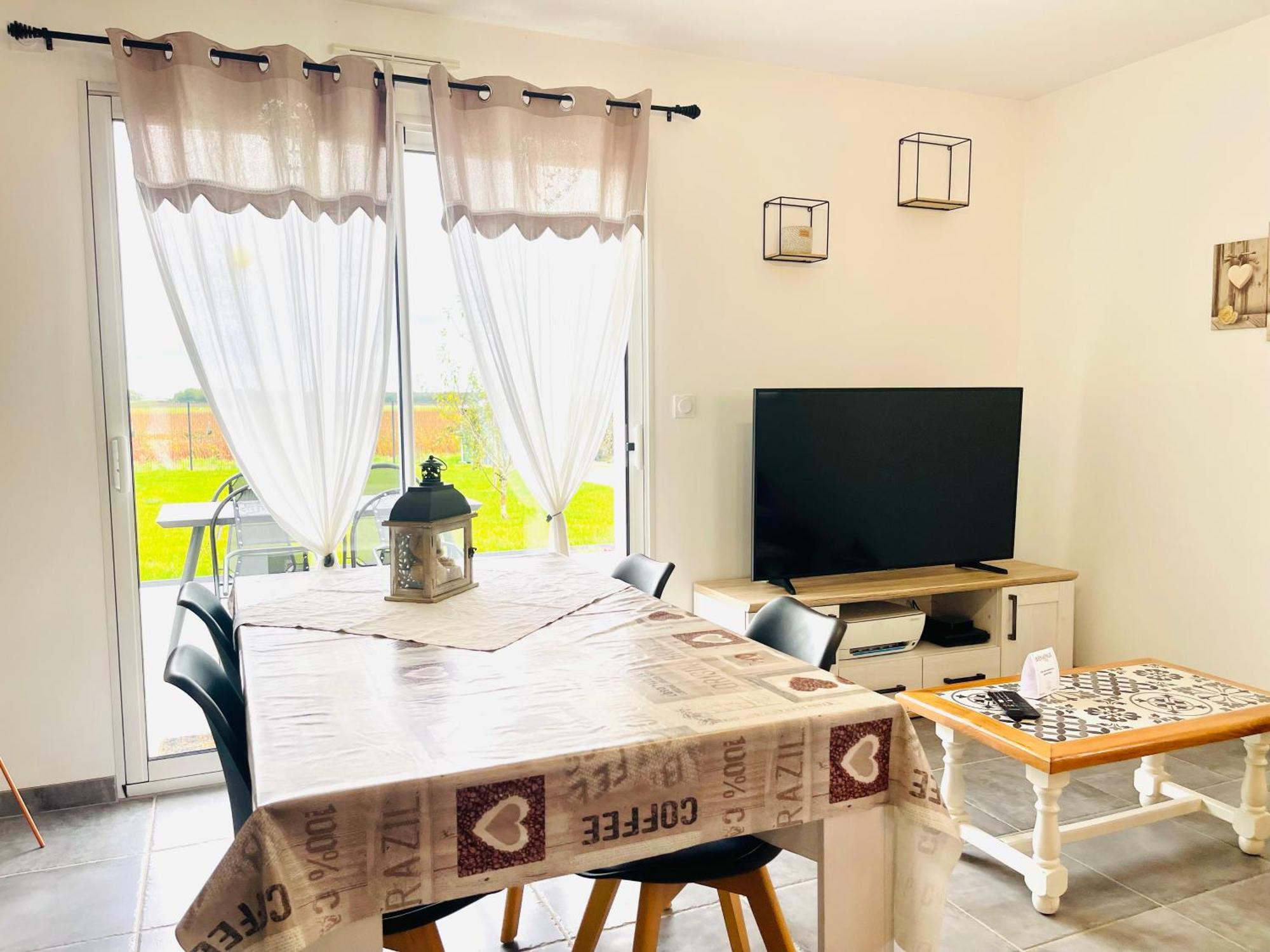 Petite Maison Au Calme Poupry Exteriér fotografie